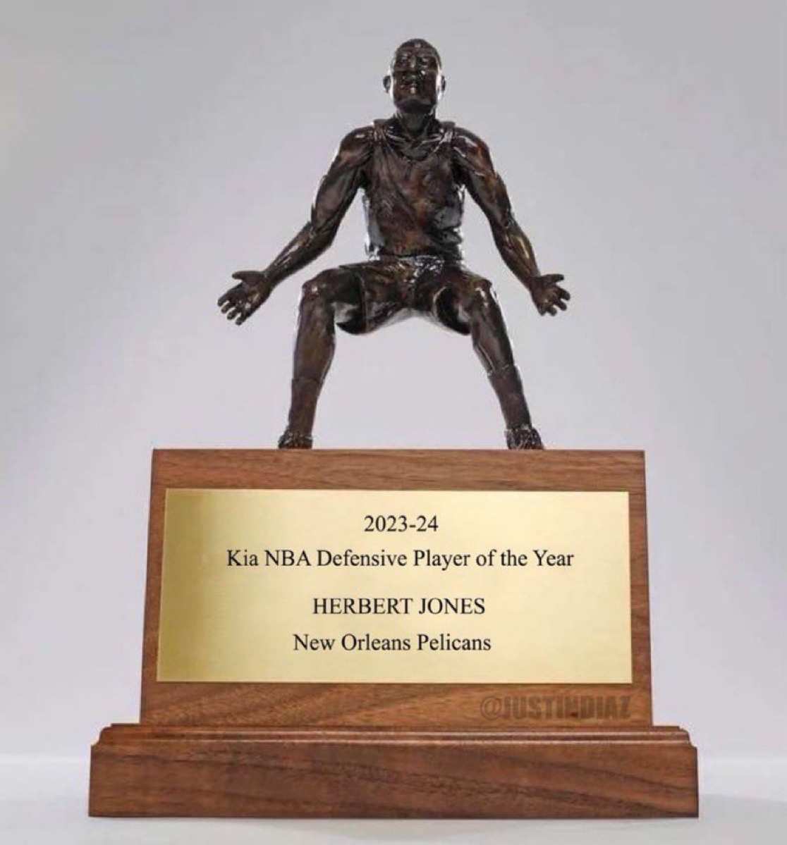 九游体育-集结日体能课后，新奥尔良鹈鹕刷新队史纪录备战意甲，悬念犹存，资深球员宣示担当的简单介绍