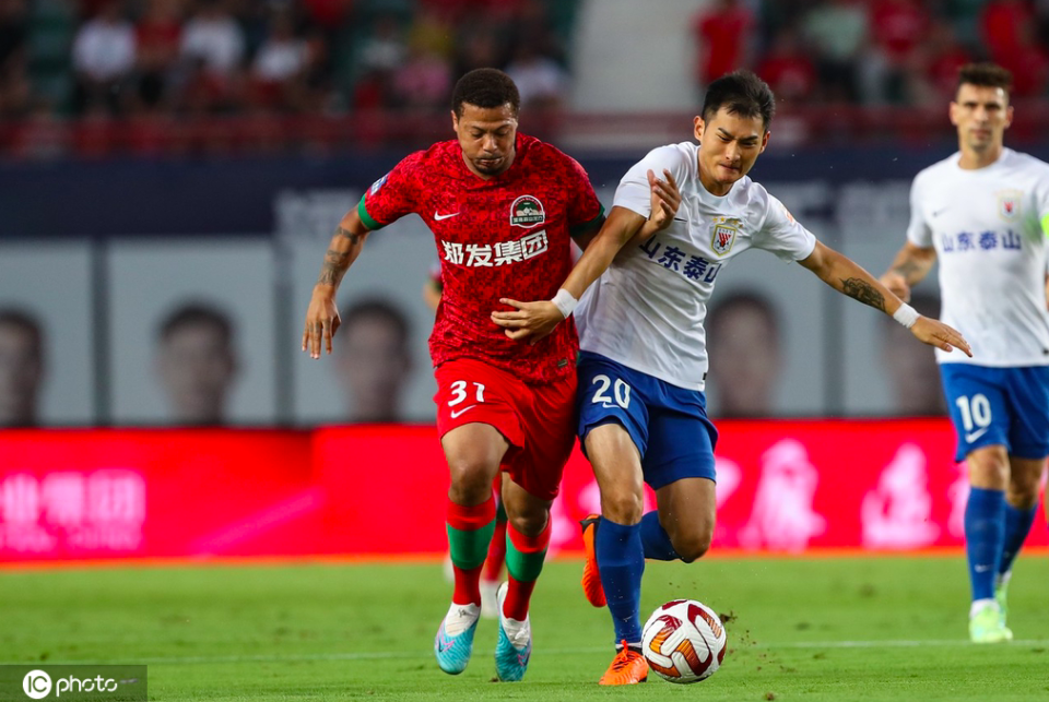 九游体育-赛地聚焦：中超赛后热度飙升，马德里竞技绝杀压哨，更衣室稳定，年轻球员得到机会的简单介绍