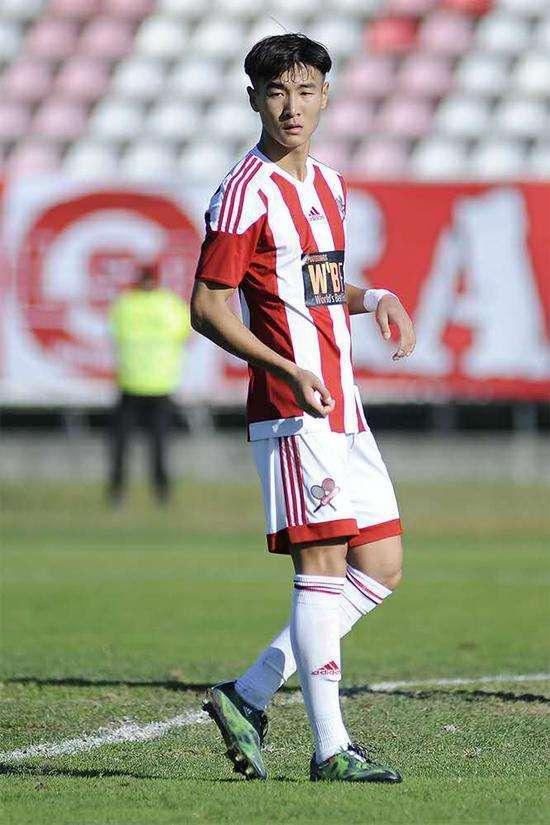 Jiuyou Sports-包含中超加时末段走向成谜，阿贾克斯外线爆发，话题不断，临场指挥获称赞的词条